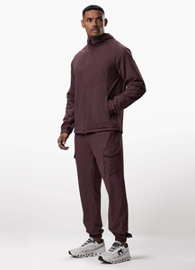 Ensemble de survêtement unisexe de luxe, style personnalisé, ensemble actif, tissu de qualité supérieure, jogging deux pièces, tenue de sport, course à pied, broderie personnalisée - Product Image 3