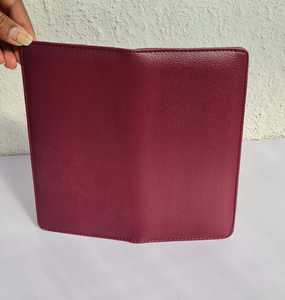 Portefeuille de chéquier en cuir véritable avec logo personnalisé, dispositif RFID, fermeture longue longueur ouverte avec boucle pour stylo pour hommes et femmes - Product Image 4