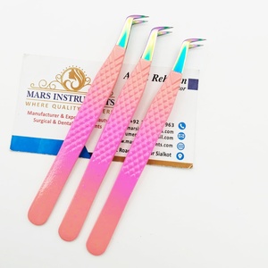 Pinzas de extensión de pestañas con mango de agarre de diamante de punta de arcoíris degradado rosa de 65 grados de acero inoxidable japonés profesional personalizadas - Product Image 1
