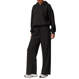 Kivotech fabrique des ensembles de survêtement décontractés pour femmes de haute qualité avec logo personnalisé, sweat-shirt à capuche pour femmes - Product Image 5