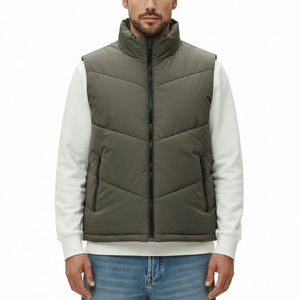 Gilet matelassé, gilet personnalisé, gilet matelassé en gros, veste softshell légère pour hommes, fabrication par Antique Fashion - Product Image 1