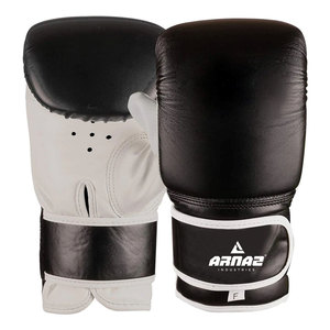 Guantes de boxeo con superficie lisa y área de palma reforzada, con acolchado resistente a impactos y ajuste seguro. - Product Image 1