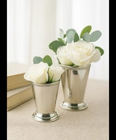 Vase Simple noir avec détails en or parfait pour bureau d'étude de chambre salon salon et cadeau créatif ou utilisation décorative