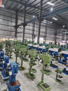 เครื่องเจาะแบบตั้งโต๊ะ CNC ขนาด 25 มม. ทนทาน พร้อมเกียร์ รองรับงานปานกลาง แกนหมุน MT3 แบบมีเทเปอร์ 8 สปีด โต๊ะกลม ระบบป้อนละเอียด มอเตอร์ ผู้ผลิต OEM - Product Image 4