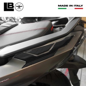 Adesivi Premium per Scooter Kymco Ak550, Protezione Serbatoio Personalizzata, Emblema Logo, Protezione Manubrio per Moto Premium - Product Image 4