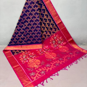 Hermosos saris de algodón seda Ikkat - Product Image 1