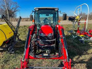 Tractor de Ruedas Massey Ferguson 1735M 4WD 2019, Nuevo y Usado, Potencia Nominal de 35 HP, Motor Principal, Engranaje Incluido para Inspección con Video - Product Image 3