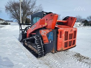 Chargeuses sur chenilles et chargeuses-pelleteuses diesel Kubota SVL95-2S SVL97-2 d'occasion à vendre au Canada - Product Image 3