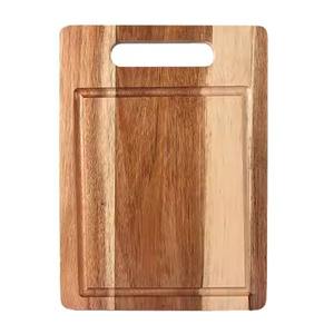 Tabla de Cortar de Madera de la Mejor Calidad, Diseño para Rebanar Pan, Cortar Carne y Verduras, y Uso en Restaurantes - Product Image 1