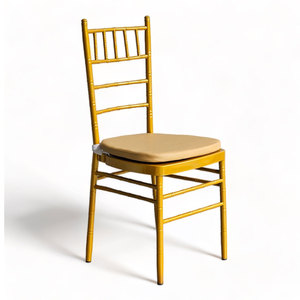 Silla para Eventos Chiavari (Chivas) GCF149 de Hierro con Recubrimiento en Polvo y Diseño de Junta de Bambú, Apilable para Uso en Comedores, Fiestas y Hoteles - Product Image 2