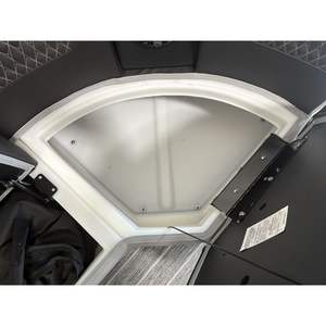 เรือใหม่ปี 2026 รุ่น Premier 250 Solaris RS CL-Category สีขาวมุก ตัวถังอะลูมิเนียม เครื่องยนต์ติดท้าย - Product Image 1