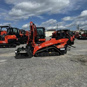 Livraison rapide Kubota Mini Skid Steer Loader Bâtiment Mini Cargo Skid Steer Loader Chargeur frontal Mini Skid Steer à vendre - Product Image 4