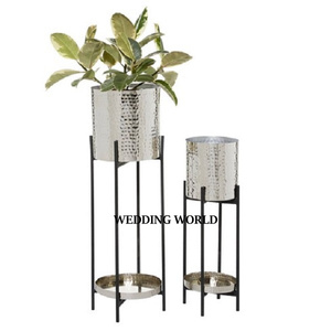 Jardinière galvanisée avec support Jardinière rectangulaire faite à la main d'excellente qualité Jardinière stylisée en gros Nouveau design - Product Image 3