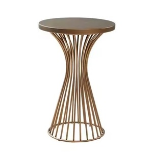 Elegantes mesas de centro con marcos de metal y diseño moderno perfecto para la decoración del hogar y espacios comerciales decoración de cafés - Product Image 5