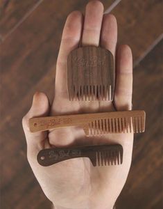 Peigne à cheveux à manche en bois fait main SIMPLE Style de mode pour une utilisation en salon Peigne en bois en gros pour un usage commercial direct de l'Inde - Product Image 6