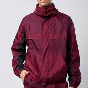 Coupe-vent à capuche moderne avec poches zippées et poignets réglables avec vestes légères pour hommes - Product Image 6