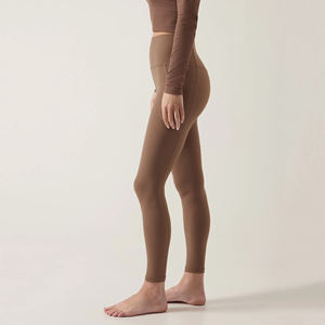 2024 mallas de cintura media de alta calidad para mujer, estilo informal transpirable, logotipo personalizado, último diseño, uso en gimnasio disponible diferente - Product Image 6