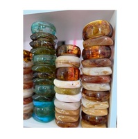 Bracelets élégants en résine pour femmes, bijoux imperméables, personnalisables, mignons, légers, accessoires élégants pour le quotidien, cadeaux d'affaires