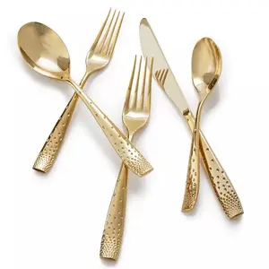 Métal en relief vente en gros Restaurant cuisine mariage dîner fourchette cuillère couteau couverts en or au prix le plus bas