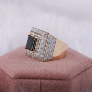 Anillo de diamante de Hip Hop de corte princesa para hombre en anillo de diamante de moissanita de oro sólido de 14kt con nuevo estilo de Hip Hop de moda personalizado - Product Image 2
