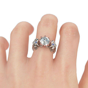 แหวนแฟชั่นเงินสเตอร์ลิงรูปมงกุฎสองสีเจลูเลีย ฮัก มี ฟร็อก ปรินซ์ - Product Image 4