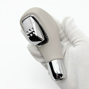 8200641407 Pomo de Palanca de Cambios Automático en Cuero Beige y Cromo para Renault Megane III Fluence 2008-2016, Acabado en Cuero PU y Cromo - Product Image 6