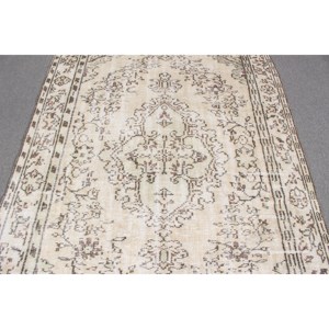Tapis turc vintage, tapis de 5,2 x 8,3 pieds, tapis en laine persane blanc et marron - Product Image 5