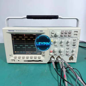 Osciloscopio Tektronix TDS3032B de 300MHz, Producto de Alto Rendimiento para Mediciones de Precisión - Product Image 1