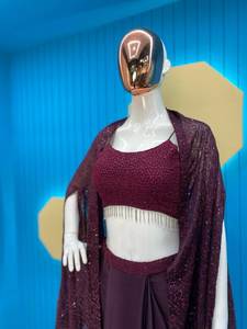 Élégant choli tube en soie style western avec jupe drapée pour soirée - Product Image 2