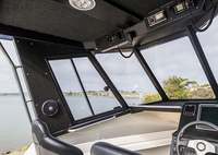 Bateau de pêche sportive en aluminium de haute qualité, personnalisé en usine, avec moteur inboard performant, en promotion 2024