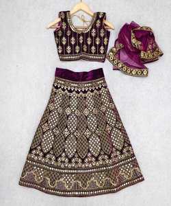 Nuevos y atractivos niños Lehenga Choli Heavy bordado trabajo último diseñador con Dupatta listo para ropa de niños indios Shalwar Kameez - Product Image 4