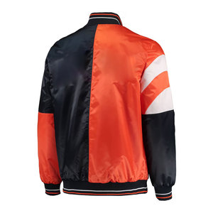 Chaqueta de béisbol de invierno para hombre de talla grande personalizada transpirable piel de oveja Vintage satén cierre de cremallera seda Chenille bordado Logo - Product Image 2