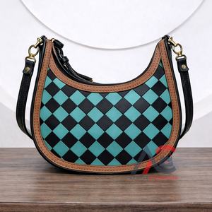 Bolso de Mano de Cuero Tallado a Mano, Estilo Bohemio Gitano, Color Turquesa, Diseño a Cuadros, Bolso de Hombro, Gran Venta - Product Image 1