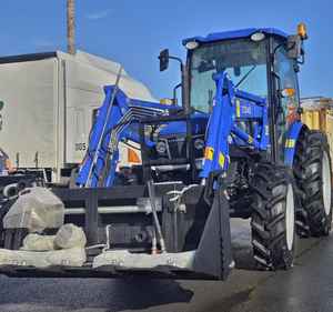 Tracteur compact diesel LOVOL TE504C 50HP 4WD, best-seller, pour vergers et travaux agricoles - Product Image 2