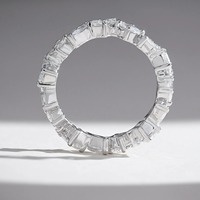 Bague d'éternité en diamants de formes variées en or blanc/rose et jaune 18 carats, avec diamants de laboratoire taillés ovales, poire et baguette, pour mariage