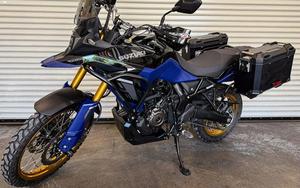 Moto d'aventure V-Strom 1000 d'occasion, 600-1000 cm³, vitesse maximale supérieure à 80 km/h, noir/gris, motos sportives à vendre - Product Image 4