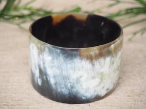 Bracelets en corne de buffle naturelle, fabrication artisanale de bijoux en corne de buffle - Product Image 2