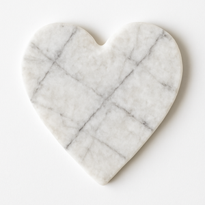 Sous-verres en marbre en forme de coeur noir et blanc élégants sous-verres en pierre durables pour Tables à manger salon personnalisable - Product Image 3