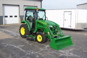 Cortadora de césped John Deere 3039R de montaje medio, nueva y usada, lista para comprar, en stock con entrega rápida incluida. Descuentos al por mayor disponibles. - Product Image 2