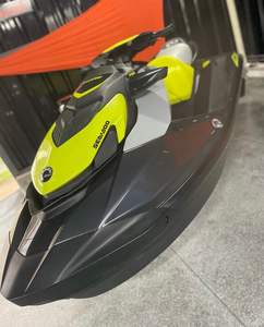 Moto Acuática Sea-Doo RXT-X 325 IBR Modelo 2025 con Tecnología de Frenado y Cambio Inteligentes, 300HP, Motor de 1500CC - Product Image 4