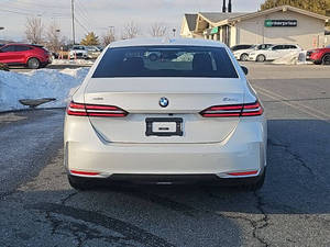 BMW Série 5 d'occasion en excellent état, modèle 2024 - Product Image 2