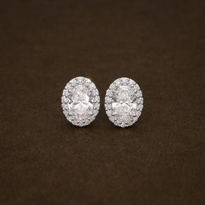 Pendientes de Diamantes Cultivados en Laboratorio con Corte Oval Premium con Certificado IGI, Pendientes con Halo de Oro de 14k para Mujer, Joyería de Uso Diario - Product Image 2