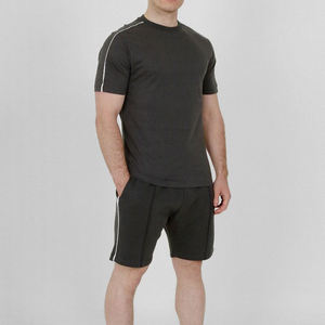 Camiseta de gimnasio para hombre, conjunto corto de ropa deportiva de algodón de talla grande, chándal con estampado ligero, pantalones cortos de 2 piezas, camiseta al por mayor para hombre - Product Image 1