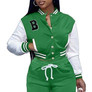 Chaqueta con letras personalizada de lana de alta calidad para mujer, moda callejera, chaqueta de cuero de poliéster 100% para mujer, fabricación de ropa de calle - Product Image 1