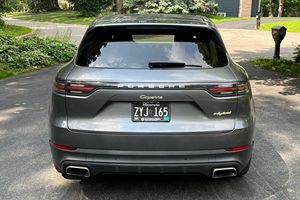 Porsche Cayenne E-Hybrid 455 ch hybride rechargeable V6, Pack Premium Plus, non modifié, modèle 2019 - Product Image 6