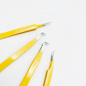 Juego sostenible de cuatro piezas de pinzas rectas de acero inoxidable, Punta dentada pulida de 45-90 grados, textura suave para el cuidado de la piel - Product Image 4