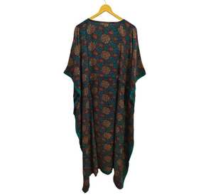 Veste en velours brodée Suzani multicolore pour femmes, respirante, artisanale, design et taille sur mesure, usage quotidien - Product Image 3