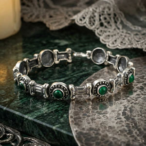 กำไลข้อมือเงินแท้ 925 สไตล์โบราณประดับด้วยหินอาเกตสีเขียว |   เครื่องประดับทำมือจากตุรกี - Product Image 4