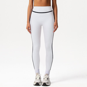 Leggings de yoga pour femmes à rayures taille haute avec logo de la jambe droite fermeture à la taille élastique pantalon en nylon Spandex 220g - Product Image 1