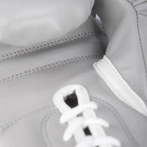 Guantes de Boxeo Cómodos y Fáciles de Ajustar con Superficie Resistente y Diseño Equilibrado - Product Image 5